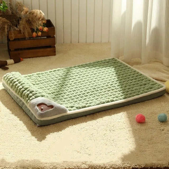 Luxury Plaid Dog Mat for Cozy Sleep